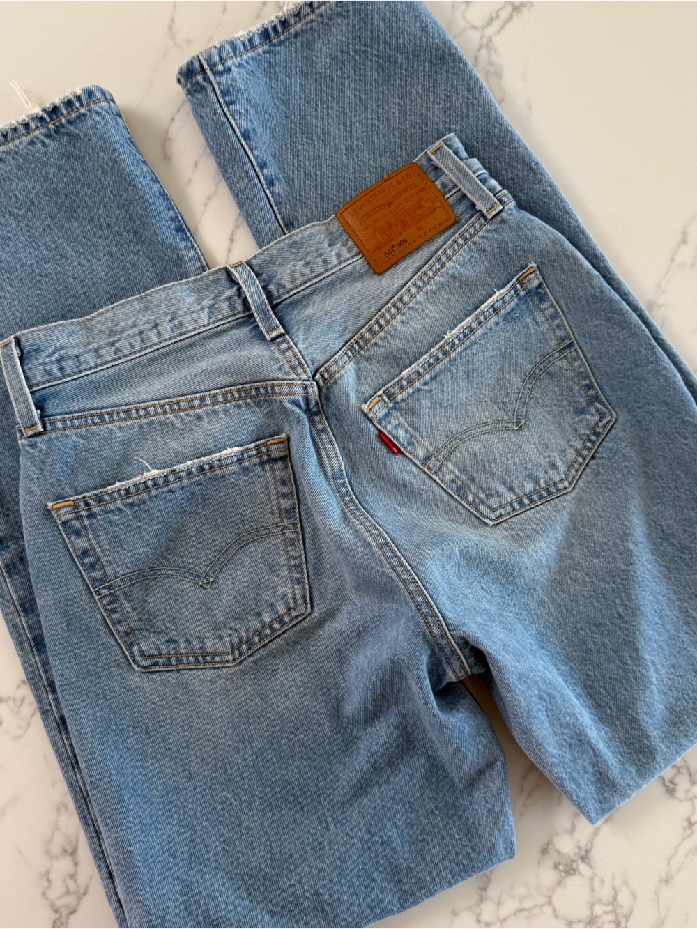Levi's 501 '90s Jeans - Look Downhill (Light Wash) - Size 27x32 - Picture 4 of 9